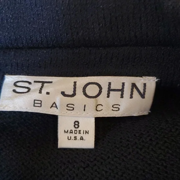 St. John Basics 2-Button Black Blazer in Classic Santana Knit, Size 8 - Picture 10 of 12